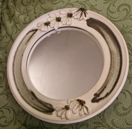 Vintage sculpted ceramic - vintage,