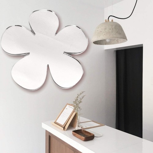 Daisy shaped wall mirror with - wall,